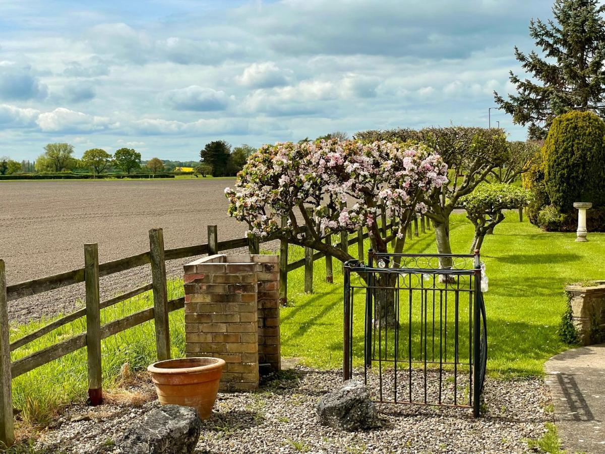 The Cottage York Esterno foto